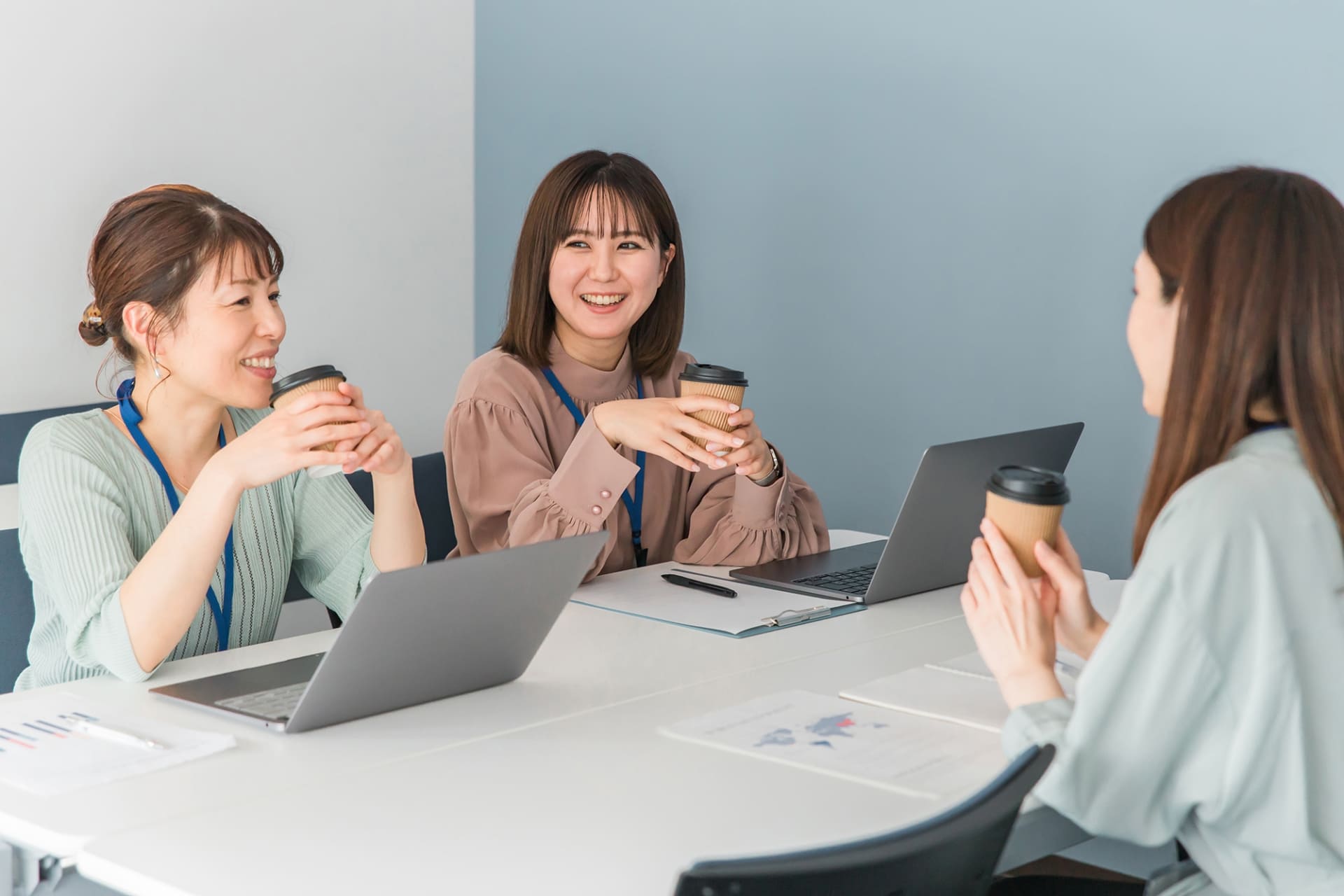 女性　会話